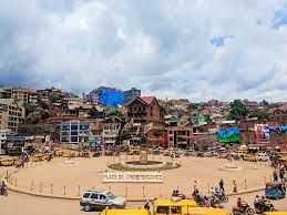« Dossier yangu » : Comment les agents gèrent l’accès aux titres fonciers dans la ville de Bukavu
